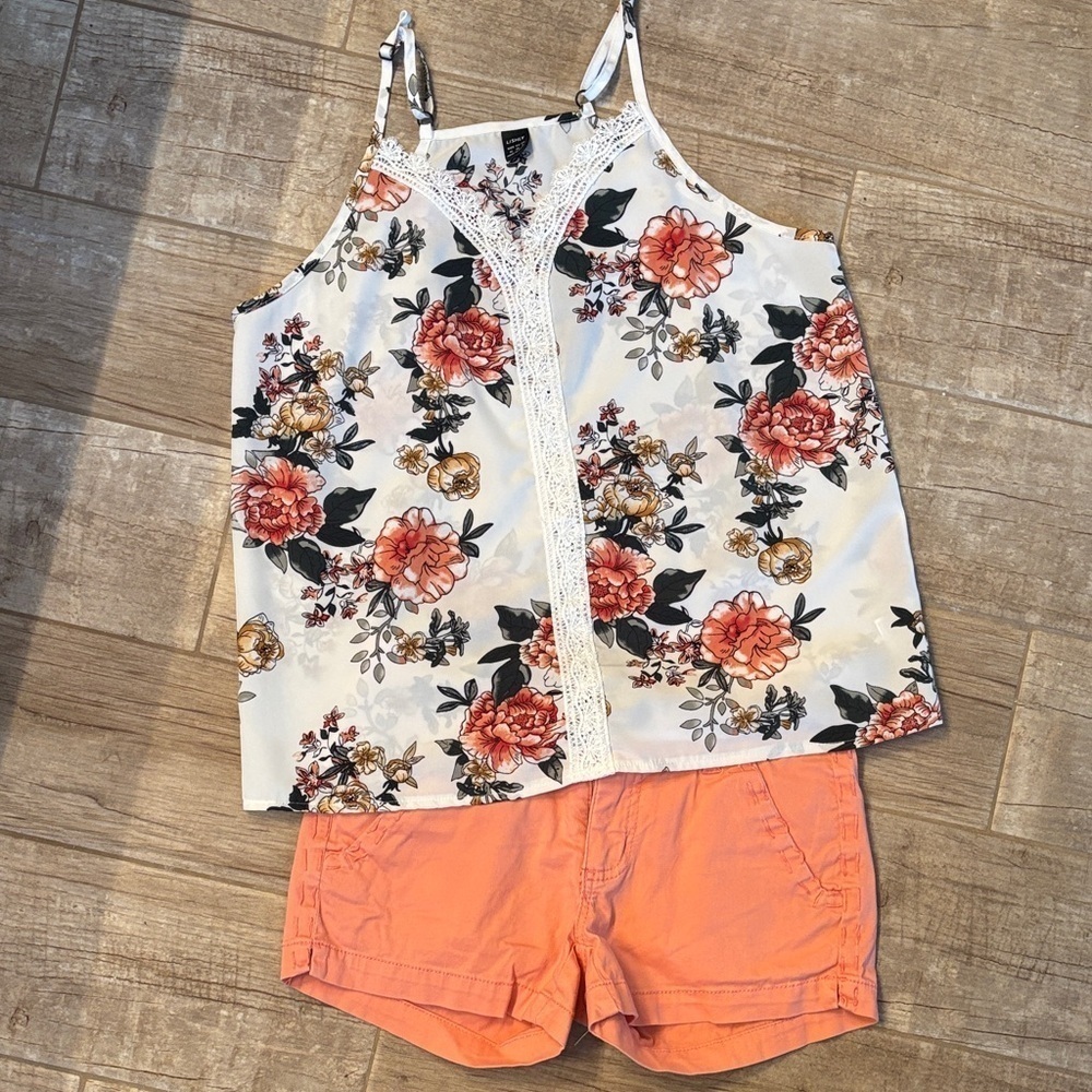 Floral Lace Trim tank and peach shorts outfit bundle